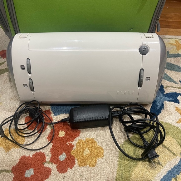 Original Cricut - Picture 1 of 2